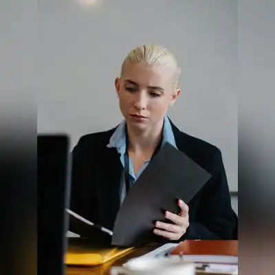 袁雅